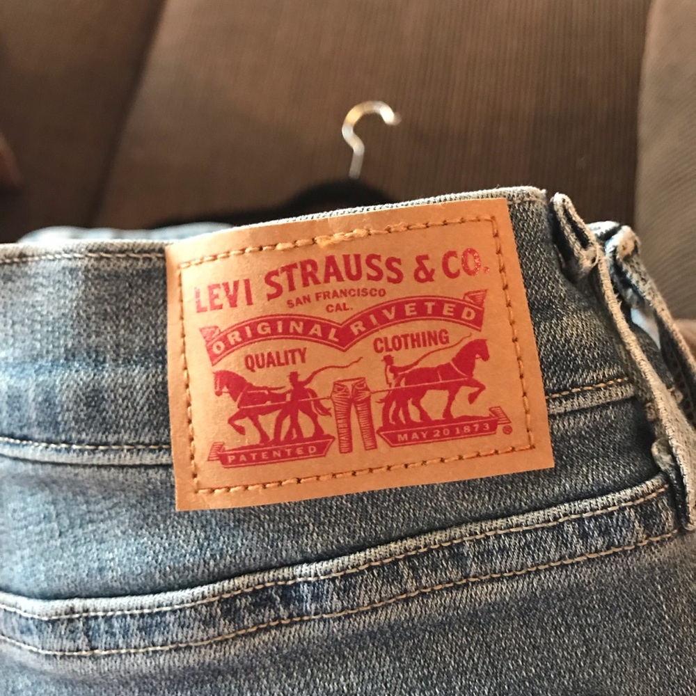 LEVI Jeans